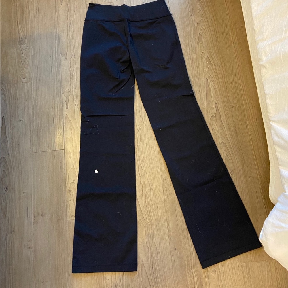 lululemon black yoga pants, size 8